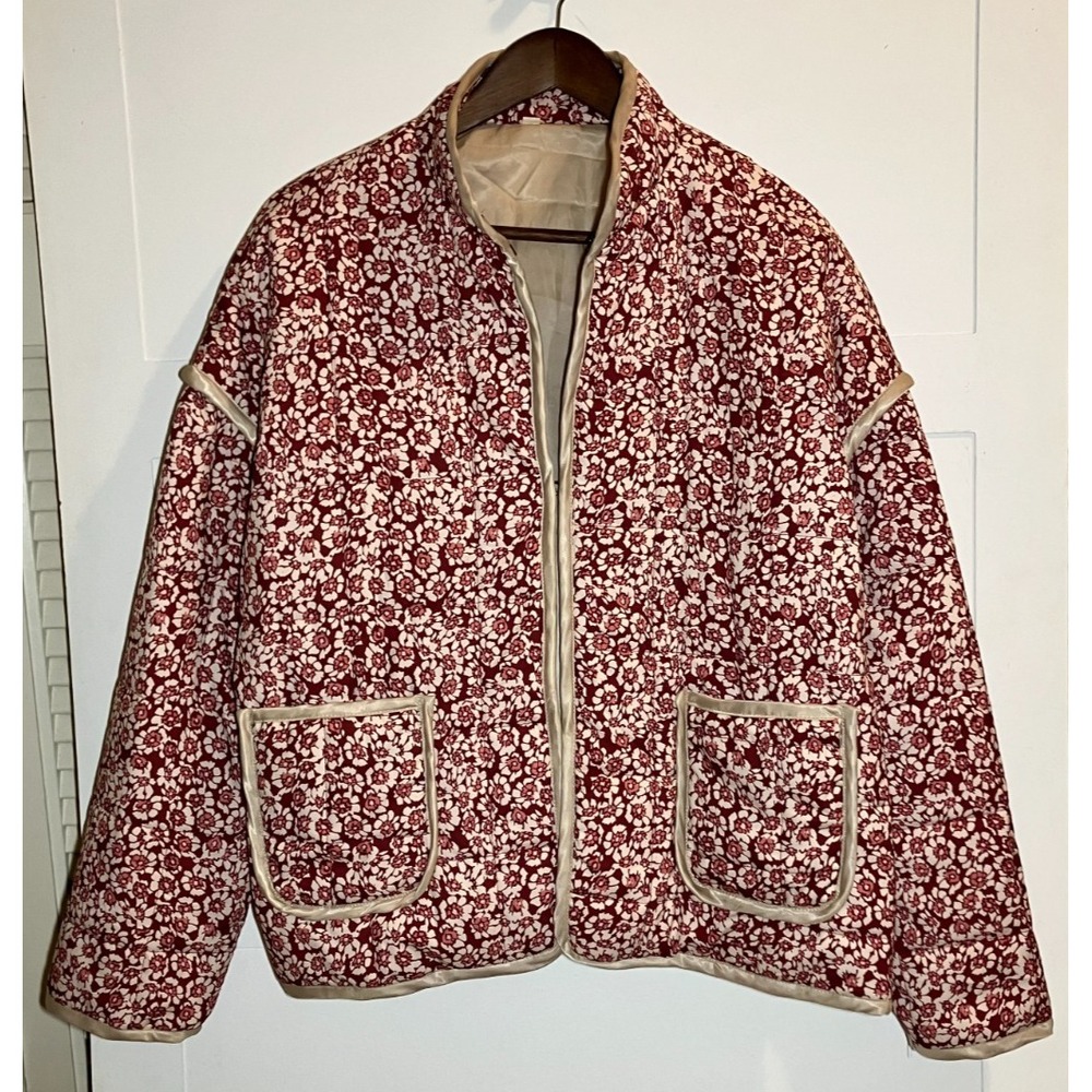 Red Pink Floral Winter Quilted Puffer Jacket Coat‎ Sz Medium Cottage Whimsy